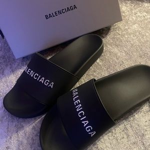 Mens Balenciaga sandals sz 13